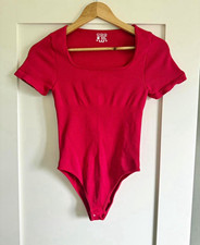 OQQ Women's Red Short Sleeve Bodysuit Size S Regular Stretch Opaque Solid