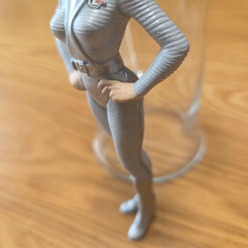 SF TV Drama Mysterious Flying Saucer UFO Character Lieutenant Ellis Figure Set o - Picture 7 of 8