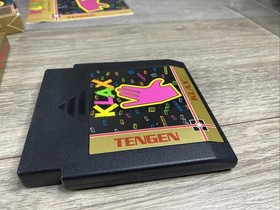 Vintage 1990 Nintendo NES Tengen KLAX Complete Game + Sleeve + Original Box