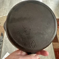 Vintage, Chicago Hardware Foundry Diamond Logo #3 Skillet, No Notch Heat Ring