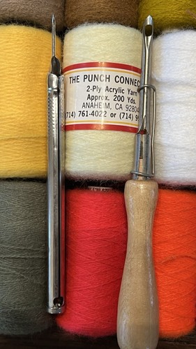 Vtg Pretty Punch Thread-Dee-Lite Yarn Craft Lot 22 Spools 3 Needles Metal/Wood - Picture 5 of 23