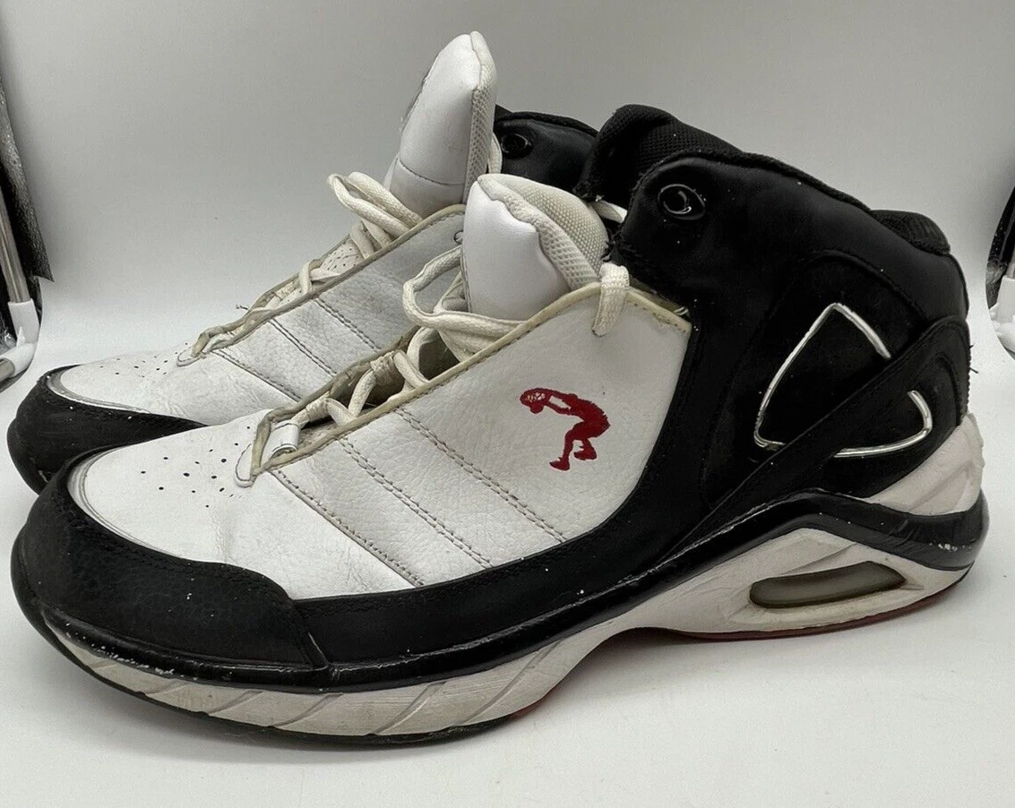 Shaq shoe deals logo