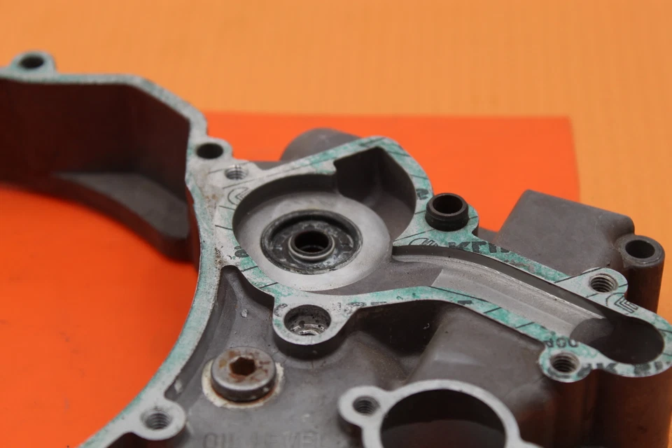 Cubierta interior del embrague del motor Ktm 380 2001 Foto 3 de 4