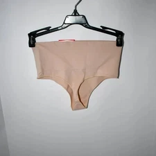 SPANX Everyday Shaping Thong in Soft Nude SIZE: MED #SS0815 NWT