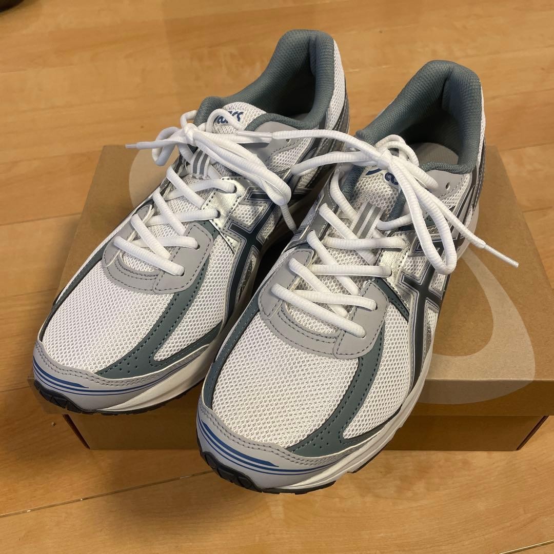 Asics JOG 100S Men's Running Shoes White/Grey 27cm Near Mint Boxed thumbnail 2