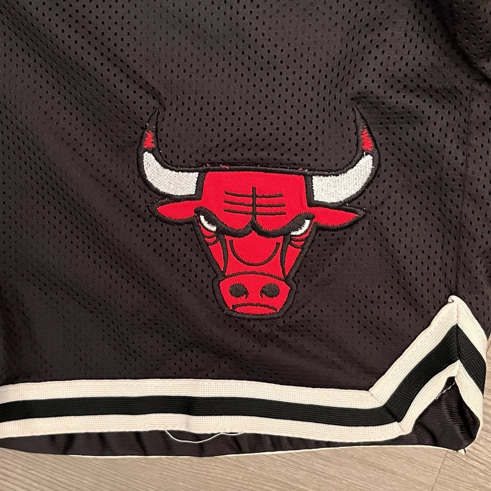 Mens Chicago Bulls NBA Ultra Game Mesh Basketball Shorts Size M 🔥 NWT - Image 4 of 4