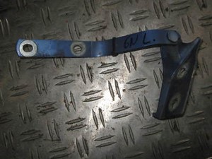 VW Polo 6N, Motorhaubenscharnier links