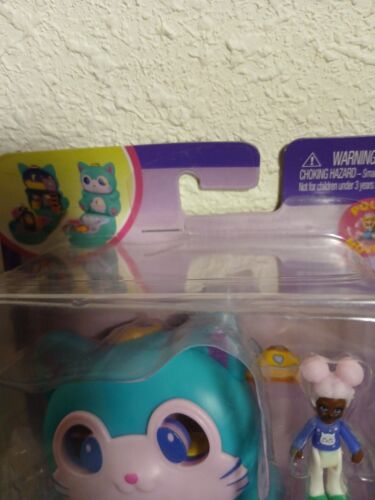 Polly Pocket Flip & Find Cat Compact Travel Toy with Micro Polly Doll & Pet Cat - Picture 2 of 6