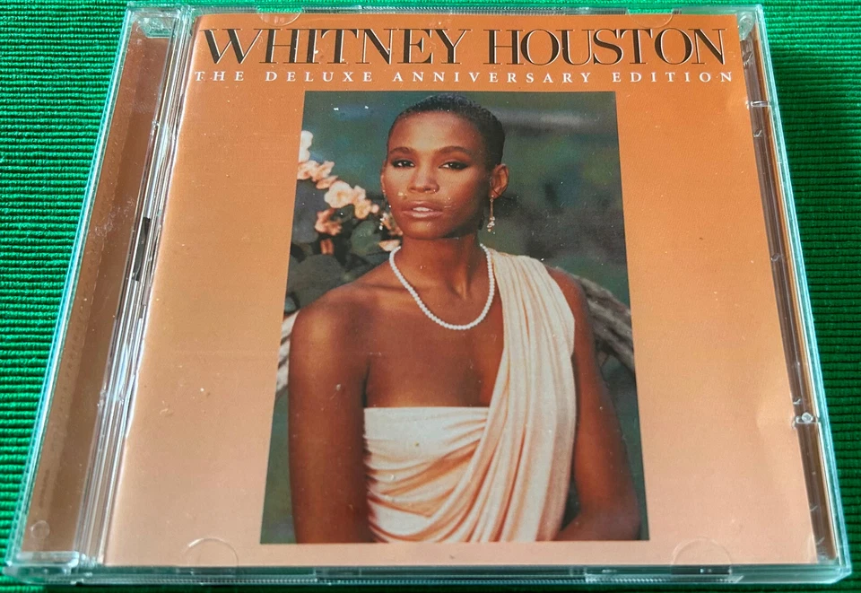 Whitney Houston - THE DELUXE ANNIVERSARY EDITION - CD & DVD Set - EU 2010  EXC.! - Bild 3 von 4