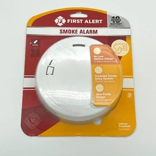 NEW First Alert Photoelectric Slim Round Smoke Alarm - 10-Year Sealed Battery