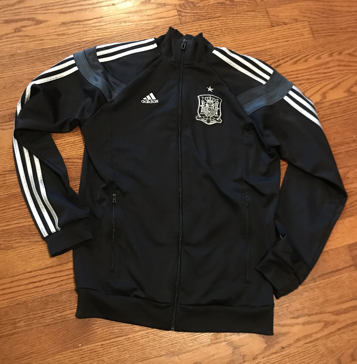 ADIDAS Spain ANTHEM JACKET FIFA Soccer WORLD CUP 2014 Mens S ADIDAS Spain ANTHEM JACKET FIFA Soccer WORLD CUP 2014 Mens S