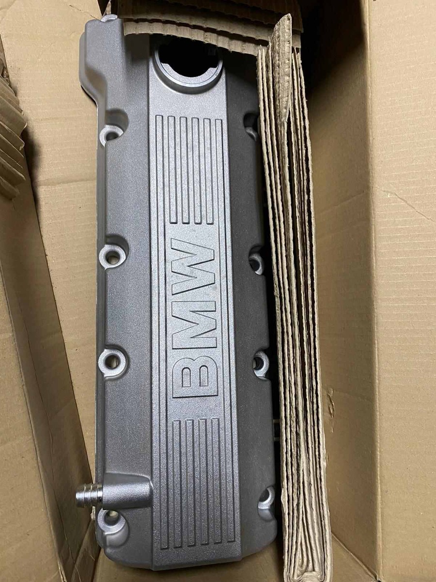 BMW E34 E36 E46 Ζ3 CYLINDER HEAD VALVE COVE 11121739645 | eBay