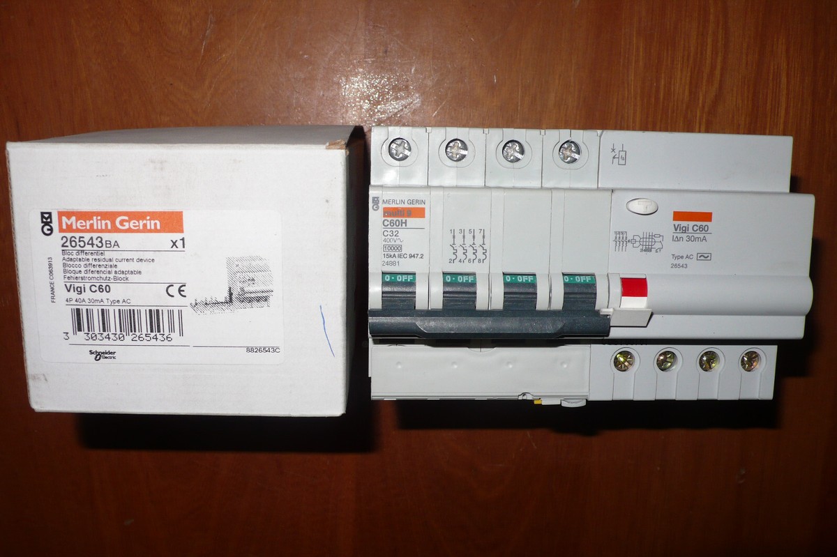 Lot 6 Disjoncteurs Tetra C60 + 3 Différentiels Merlin Gerin - Occasion Bon État