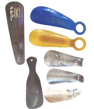 VTG Advertising 3 Metal  4 Plastic Shoe Horns Lot Sears Famous Footwear Brands