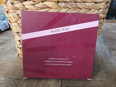 Mary Kay Womens Fragrance Set NEW IN BOX -DREAM,LIVE & LOVE FEARLESSLY 