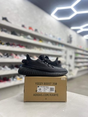 adidas Yeezy Boost 350 V2 Black (Non-Reflective) Sz 13 (PREOWNED)