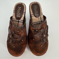 Vintage Mudd Brown Hug Studded Platform Flower Clogs Mule Boho Cottagecore Y2K