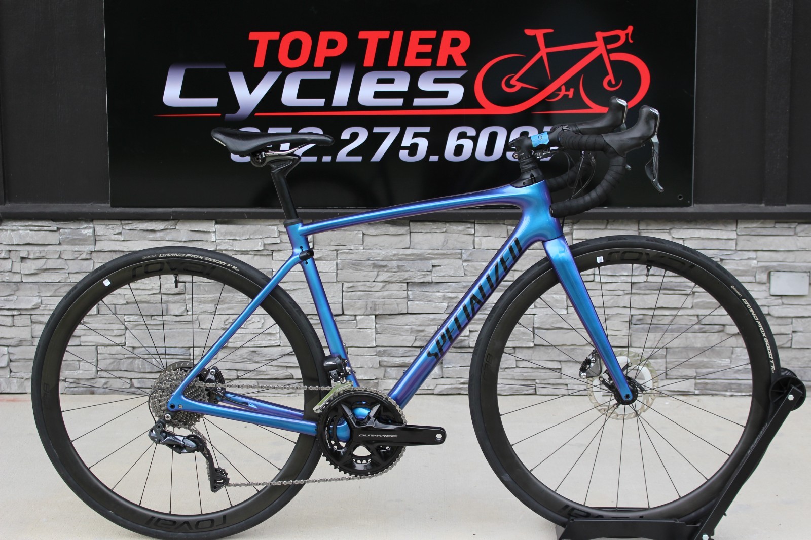 54 cm - 2017 Specialized Roubaix Pro- Ultegra Di2- $6,500 Retail - INV 970