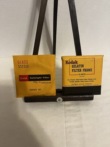 Vintage KODAK  (1) Safelight Filter 2 9/16  And (1) Gelatin Filter Frame K-4