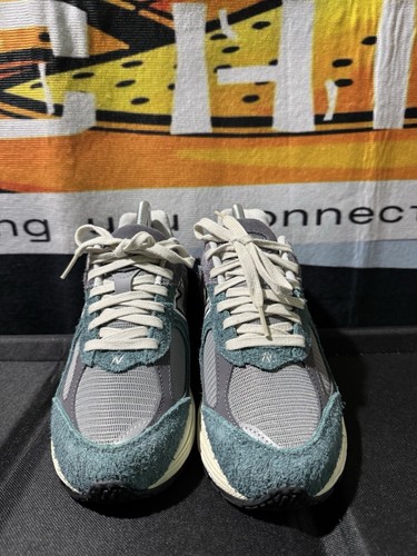 New Balance 2002R New Spruce Magnet Men’s 6.5 / Women’s 8 Good Condition - Picture 5 of 10