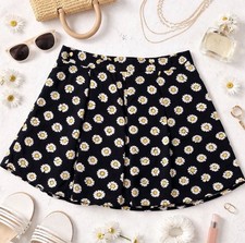 Fun & Flirt Skirt Women's Daisy Print Lined Pleated Zip Back Medium