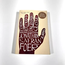 Extremely Loud and Incredibly Close : A Novel by Jonathan Safran Foer (2006,...