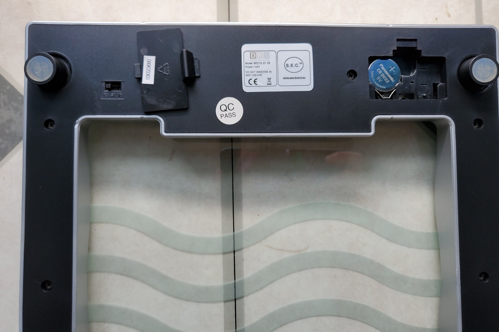 Pèse-personne avec écran LCD S.E.C. haute précision 180kg - 3