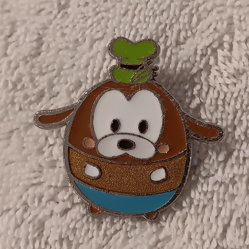 Goofy Character Disney Lapel Pin Trading 2017 Disneyland Hong Kong