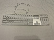 APPLE USB Wired Keyboard With Numeric Keypad - A1243 Clean Tested Working A 1243