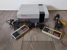 Nintendo Entertainment System NES-001 Console for Parts or Repair READ