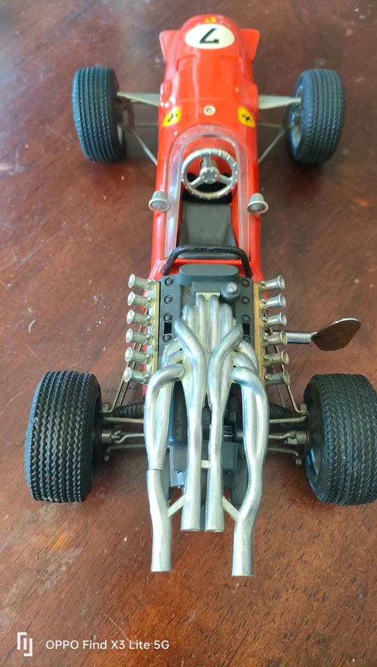 Modellino Ferrari F.2 320PS scala 1/16 con motore a molla funzionante Shuco 1965 - Immagine 4 di 4