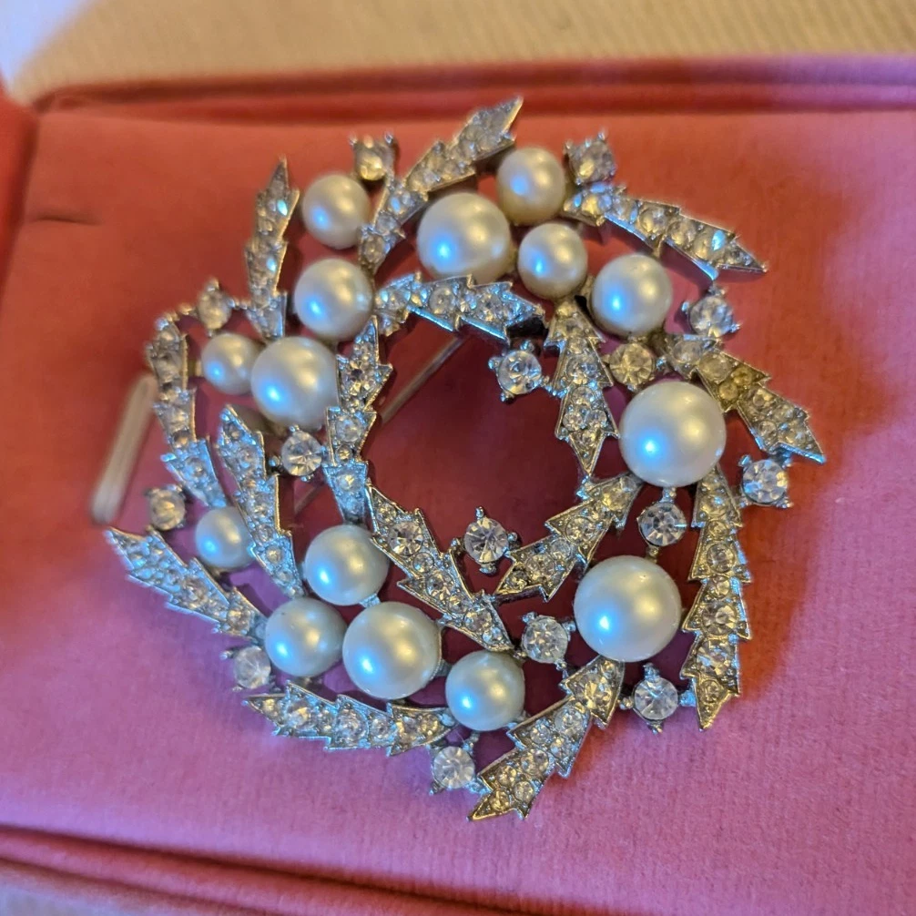 Trifari Fashion Brooches for sale | eBay