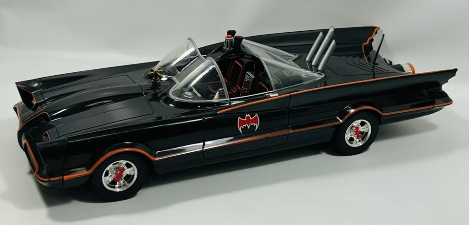 Hot Wheels RC Batmobil 1966 TV Series Remote Controlled Car Batman Superhero DC - Image 2 of 4