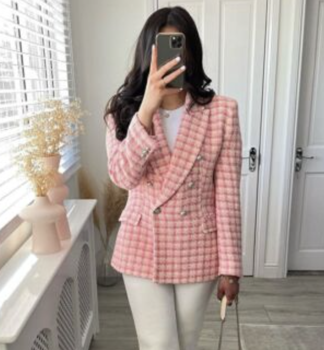 Foto 2 di 9