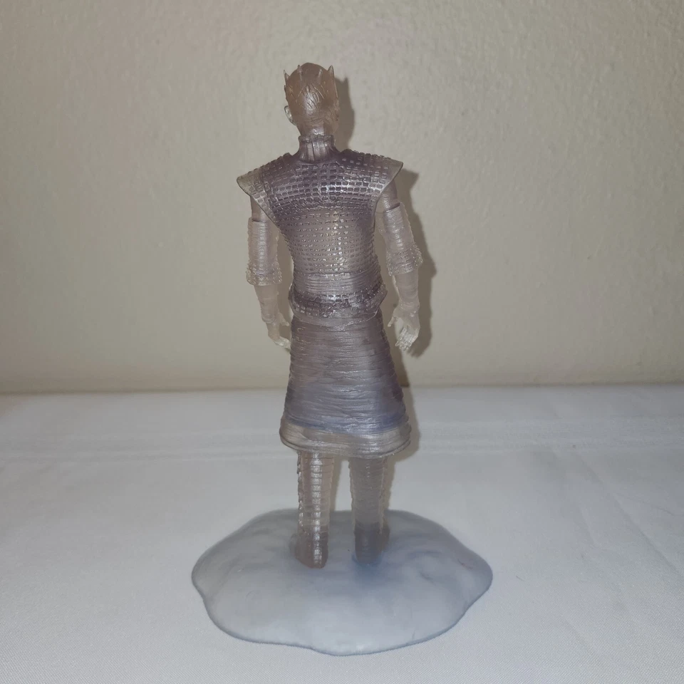 Boneco variante translúcido 2018 Dark Horse Deluxe Game of Thrones Night King 8" - Imagem 3 de 4