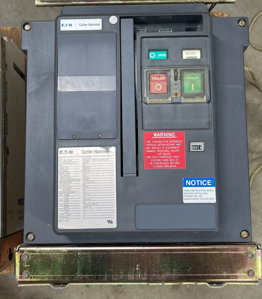 Disyuntor de vacío Eaton/Cutler Hammer 50VCP-TR25, 600 amperios
