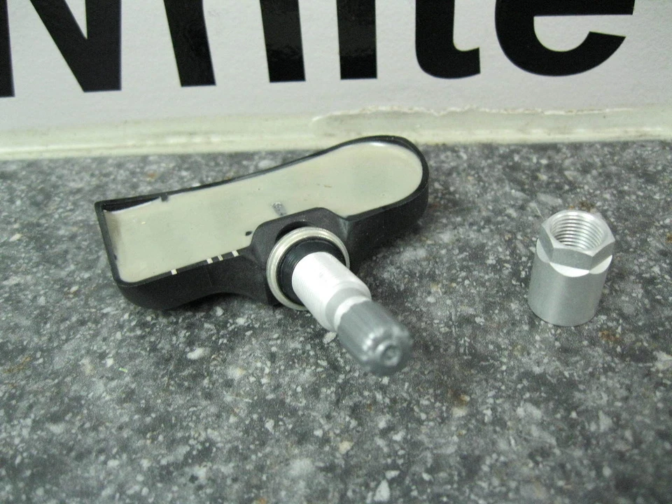 Chrysler Pacifica Dodge TPMS Sensor de presión de neumáticos Válvula Vástago Mopar Nuevo OEM Foto 3 de 4