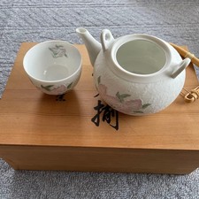 Flower Pattern Ceramic Tea Set with Wooden Storage Box, Teapot  5 Cups, Used