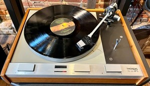 VINTAGE Thorens TD125 turntable TP16 tonearm PREOWNED FREE USA SHIPPING!