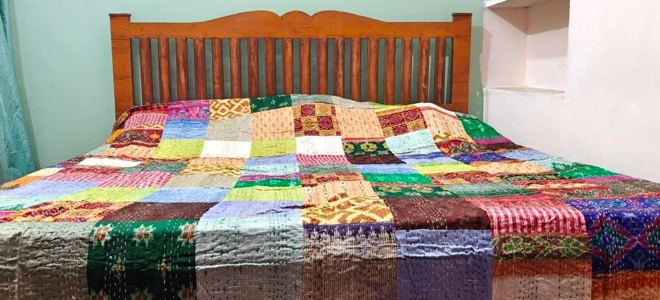 Indian Queen Kantha Quilt Handmade Patchwork Reversible Bedspread Blanket Throw - Image 2 of 4