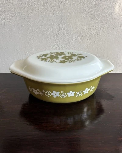 Vintage PYREX 1.5 QT Oval Dish w/ Lid - 043 Spring Blossom Green 1 / Crazy Daisy