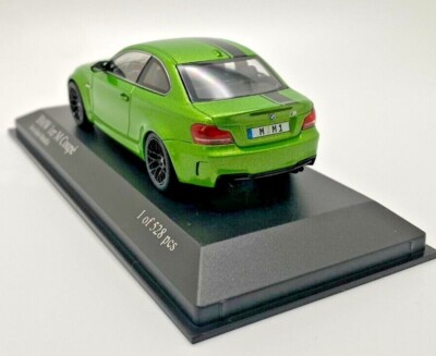 ミニカー 1/43 BMW M1 collector's model. Minichamps 1/43 BMW M1 25th Anniversary Model Car Set