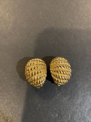 Vintage Signed CINER Gold Tone Clip On Costume Earrings