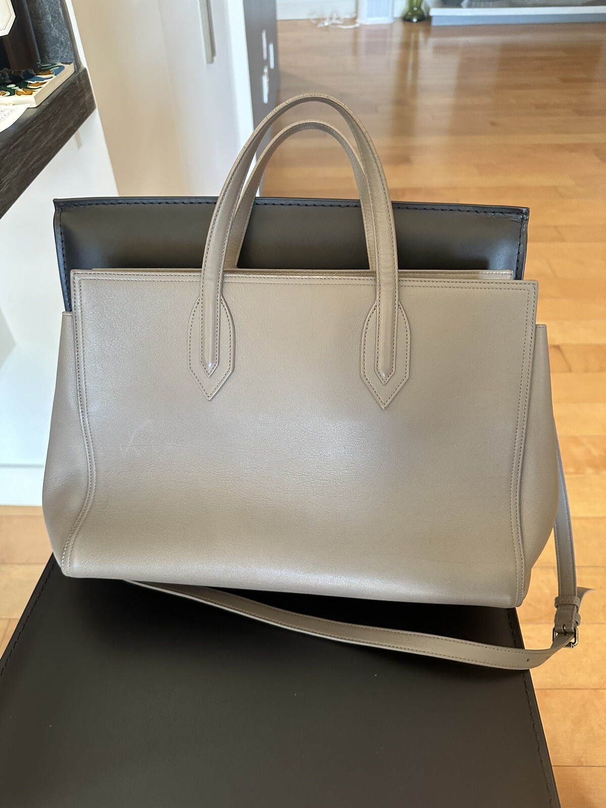 Borsa a libro Saint Laurent Pre loved colore grigio ottime condizioni