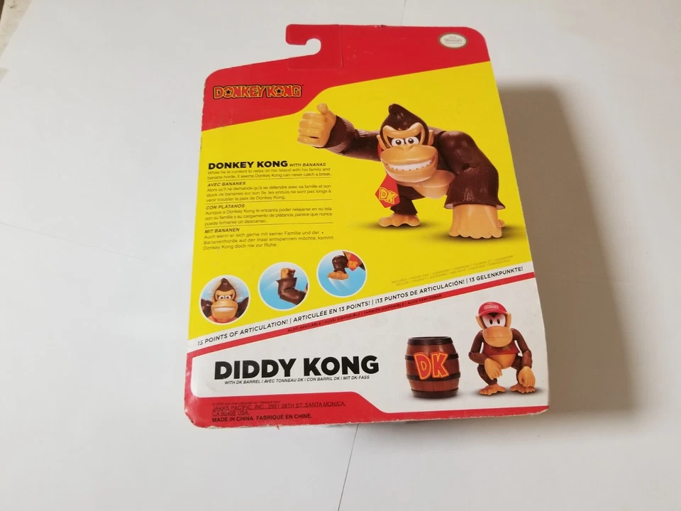 Nintendo Donkey Kong w/ Bananas 4" Action Figure Jakks Pacific NEW SEALED - Image 3 of 3