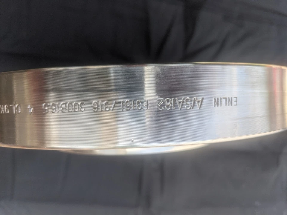 4" 300lb stainless steel threaded flange A/sa182 f316L/316 300B16.0 4CL9KL new  - Image 4 of 4