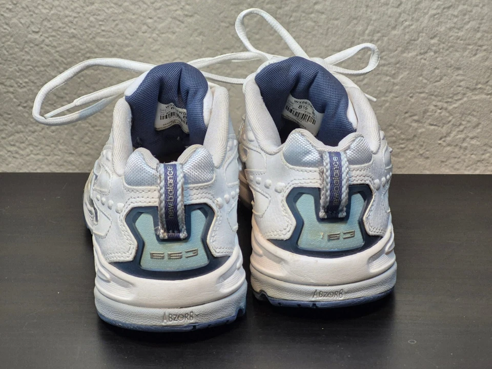 Tênis New Balance 663 branco prata feminino fita câncer de mama tamanho 8,5 B - Imagem 4 de 4