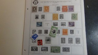 Stampsweis Colombia stamp collection on Minkus pages est 560 stamps
