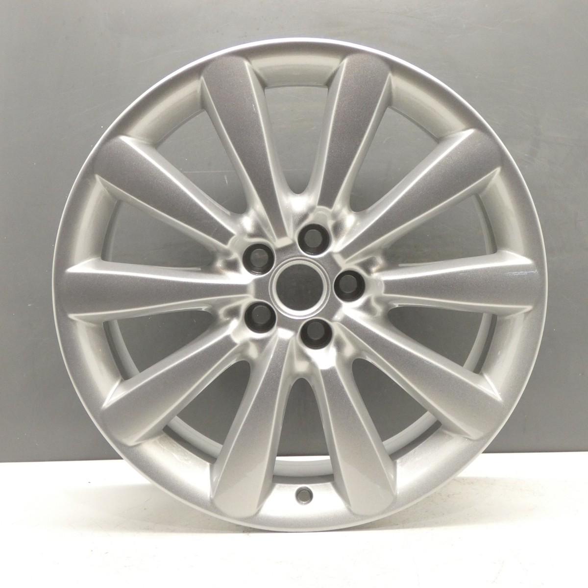 JAGUAR XF ARTURA 19