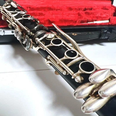 Clarinete Buffet Crampon S1 usado con boquilla rígida - Imagen 1 de 4